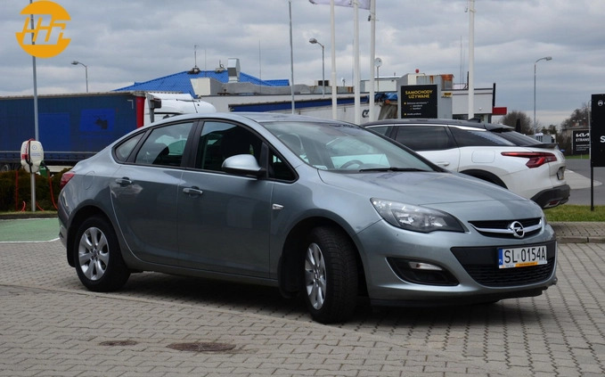 Opel Astra cena 37900 przebieg: 126648, rok produkcji 2015 z Iwonicz-Zdrój małe 121